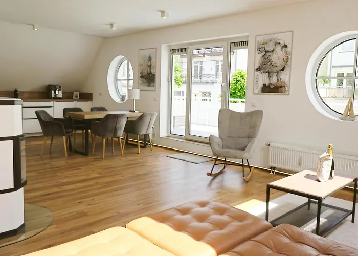 Lighthouse Homes - Moderne Ferienwohnungen Mit Terrasse Am Kirchenplatz