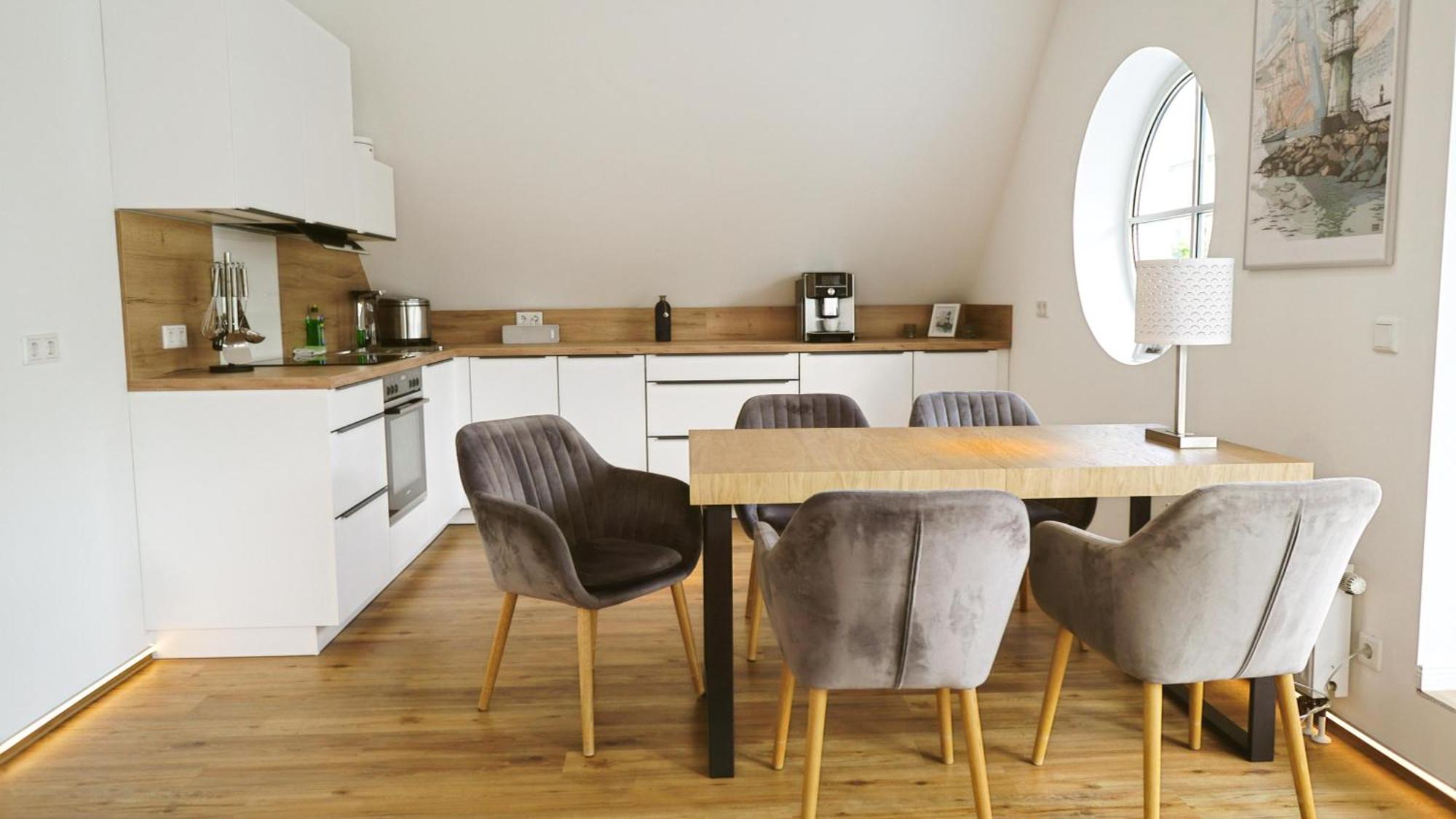 Lighthouse Homes - Moderne Mit Terrasse Am Kirchenplatz Rostock